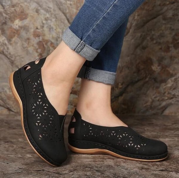 Women Hollow Out Slip Resistant Comfy Elastic Band Slip On Casual Flats