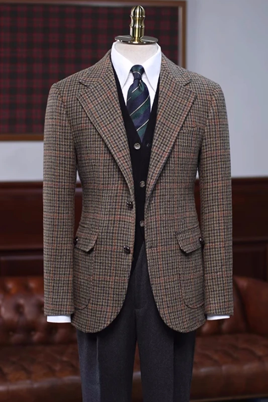 Brooklyn Stylish Brown Plaid Notched Lapel Three Pieces Prom Suits