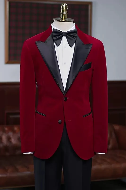 Colin Fashion Burgundy Peaked Lapel Velvet Prom Suits