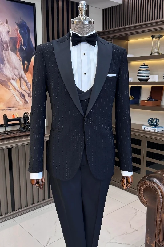 Hiram Black Peaked Lapel Three Pieces Striped Men Suits