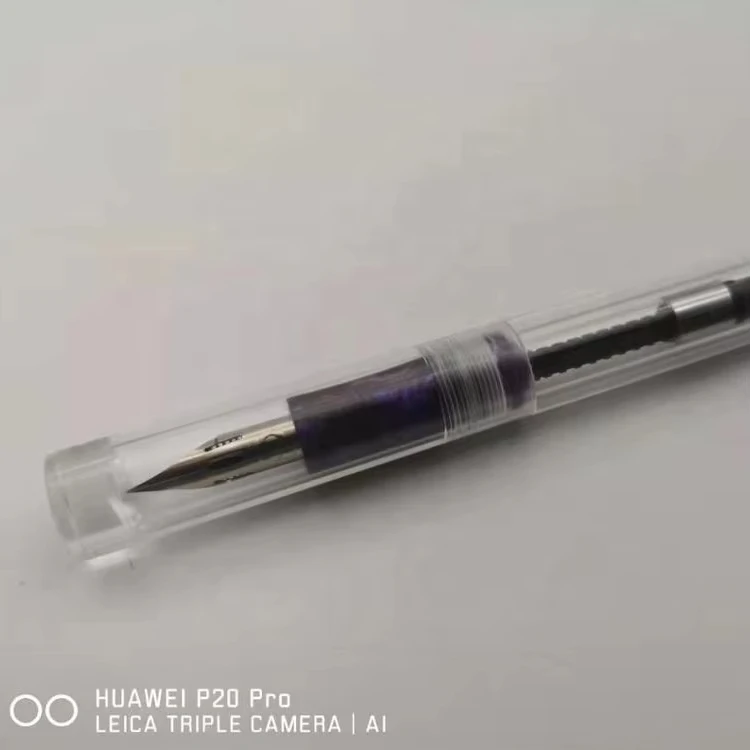 Hot Selling New Type Calligraphy Comic Fountain Pen with Flexible Zebra G Nib