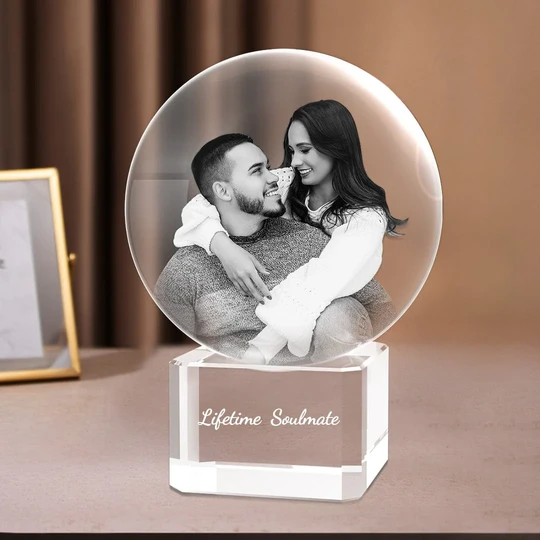 Crystal Ball 3D Image Gifts