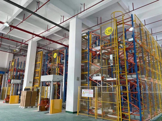Free Design ASRS System Industrial Automatic Warehouse High Density Storage Pallet Rack OEM ODM with Warehousing Equipment