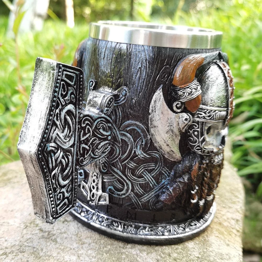 Male stainless steel inner liner, rights game, creative 3D cow horn skull, skull head, beer cup, draft beer cup, mug
