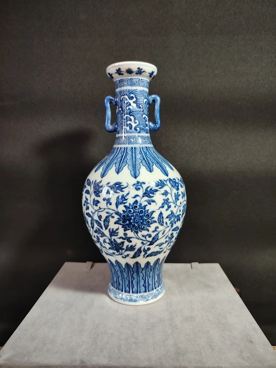 Qing Dynasty Emperor Yongzheng Blue and White Intertwined Lotus Pattern Double-Handle Vase