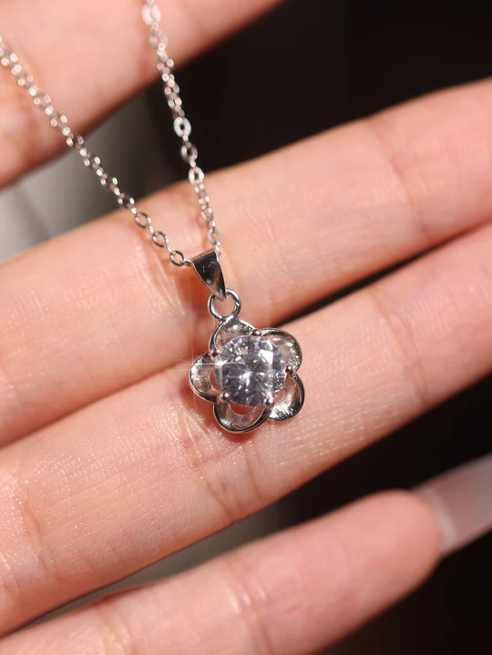 S925 Sterling Silver Adjustable Necklace with a Flower Pendant for Women