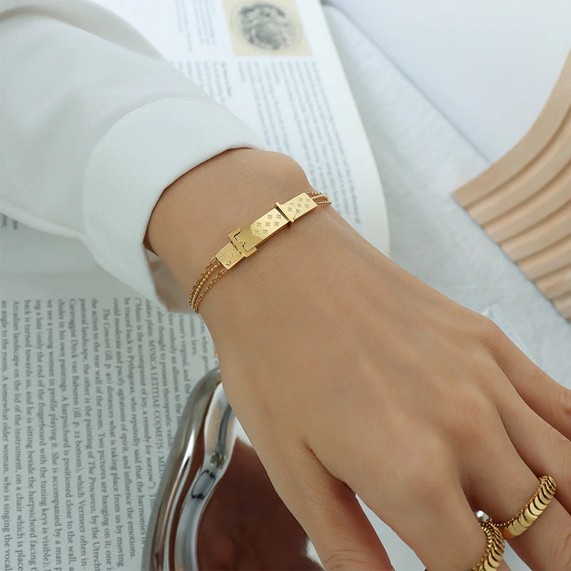 PATTERN SPLICING BRACELET