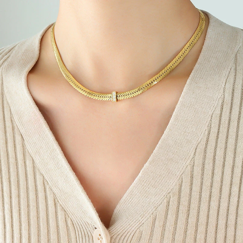 TRENDY STREET NECKLACE