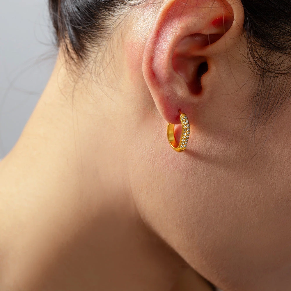 U-SHAPED STUDDED EARRINGS