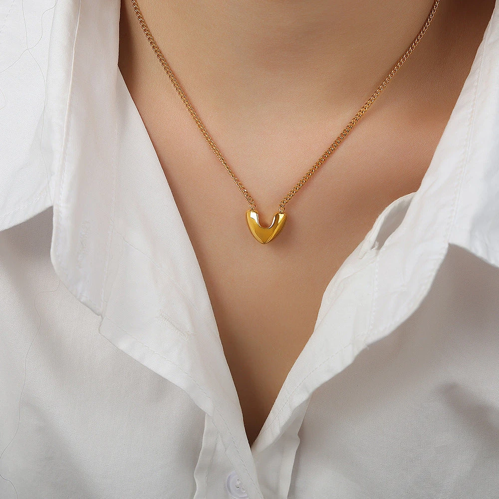 V-SHAPED VERSATILE NECKLACE