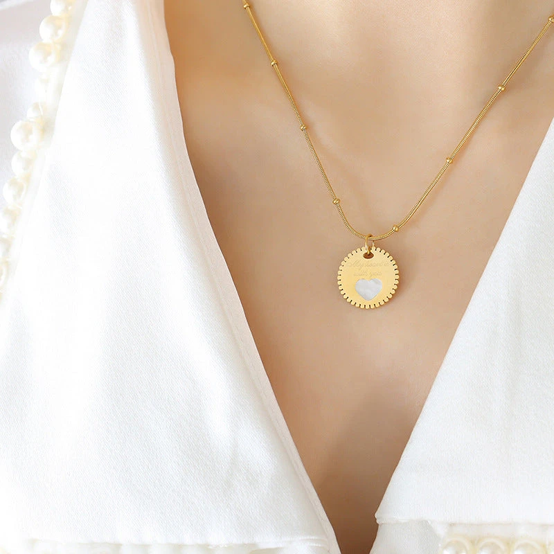 WHITE SEA SHELL ROUND NECKLACE