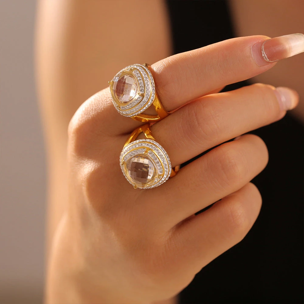 ZIRCON INLAID RING