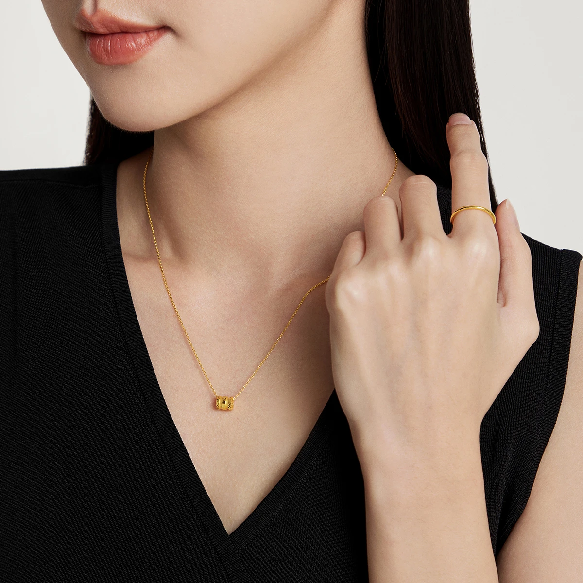 4.40g Gold Collarbone Necklace
