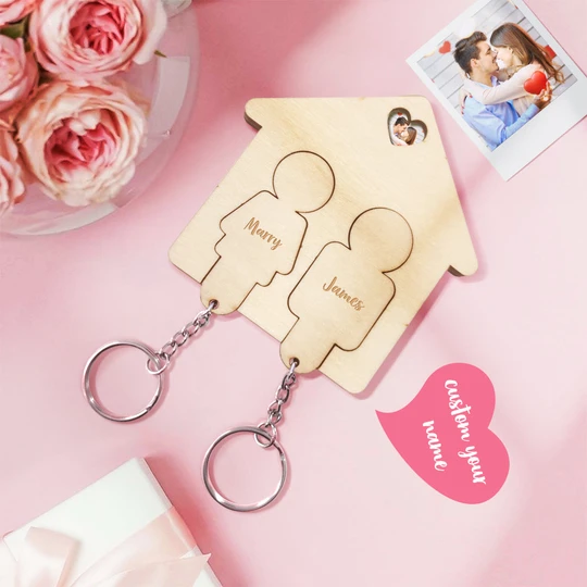 Custom Wooden Name Key Holder Personalized Keychain Home Decorative Gift for Couple