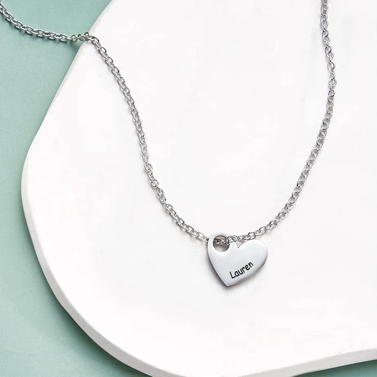 Engraved Love Letter Necklace Fashionable Heart Shaped Necklace For Her