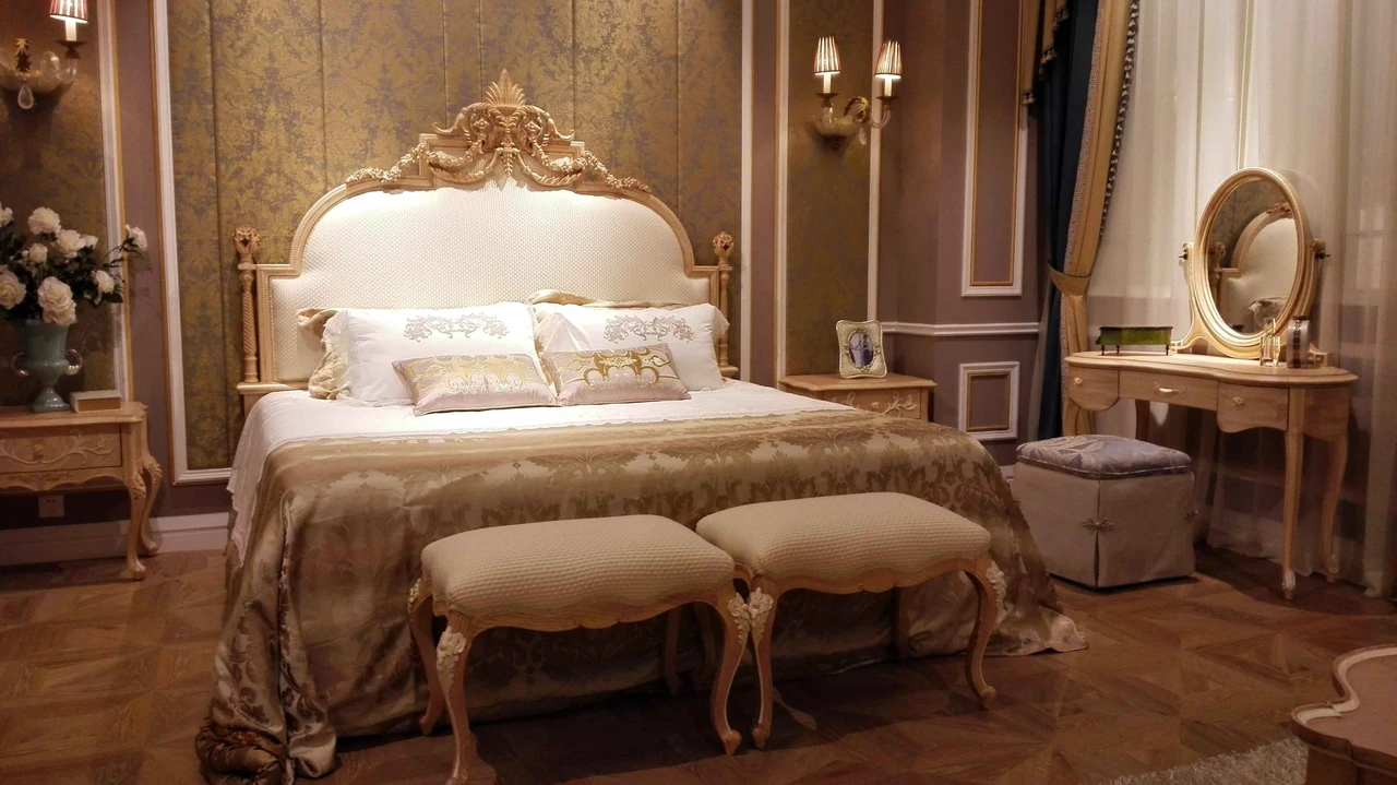 FU-129 Tail of the bed