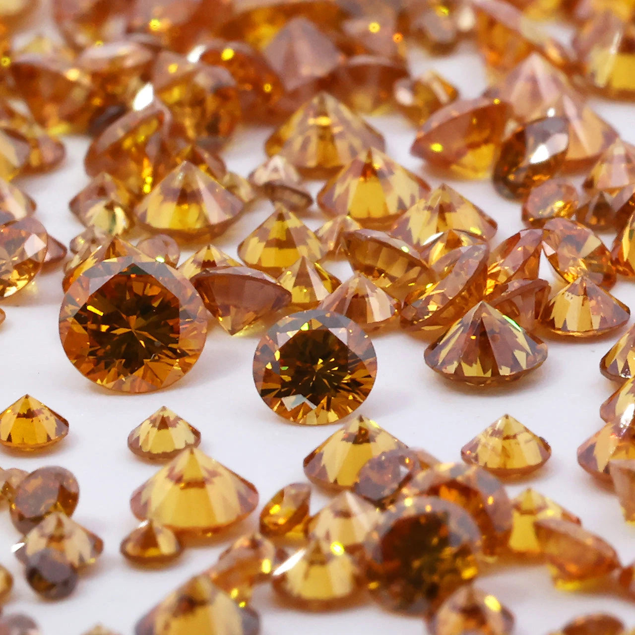 B2B Source for Melee Diamonds, 0.10ct - 0.18ct Range, SI1+ Light Cognac