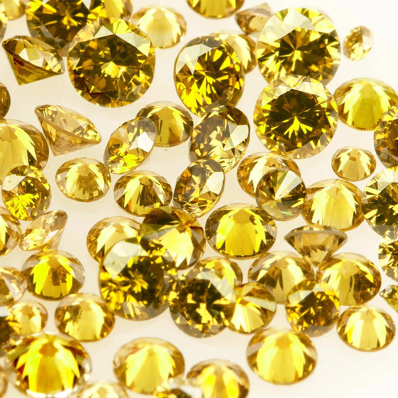 Bronze Melee Diamond Natural VVS Melee Diamonds, 0.02ct - 0.04ct Range