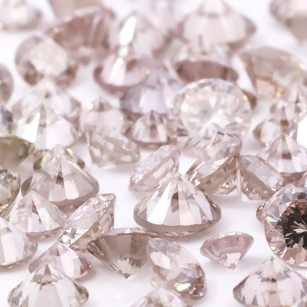 Medium Old Rose melee diamond B2B Source for Melee Diamonds, 0.07ct - 0.14ct Carat Range