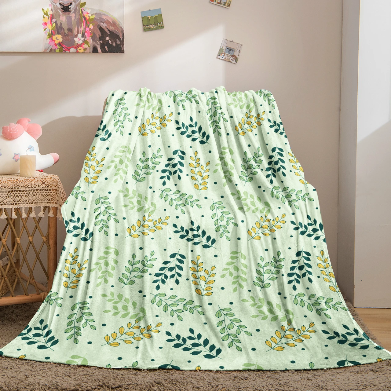 Nature - Inspired Leaf Pattern Throw Blanket in Soft Green