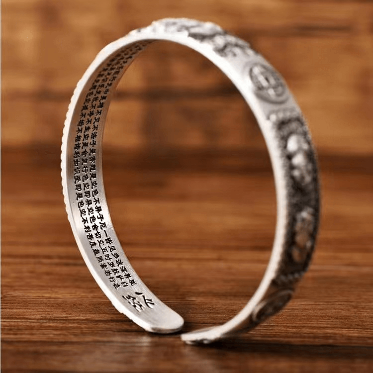 Vintage Thai Silver Fortune-Attracting Pi Yao Coin Men's Bracelet - Bold Unisex Heart Sutra Bangle