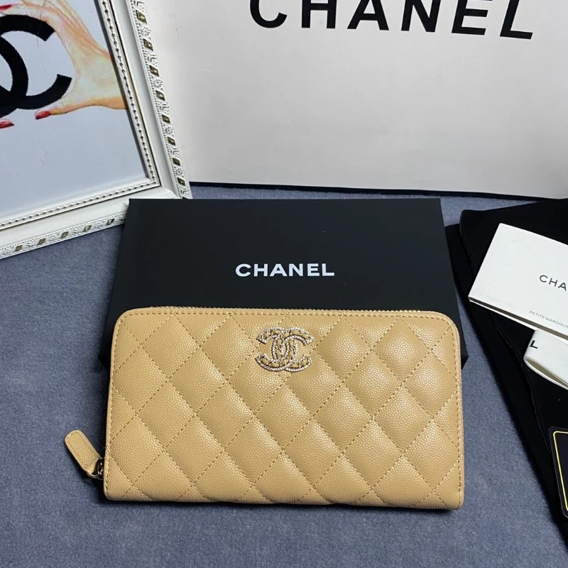 Chanel AP2739B Zip-Around Wallet​