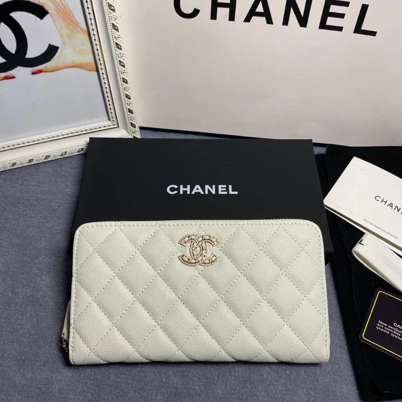 ​​Chanel AP2739B Zip-Around Wallet​​