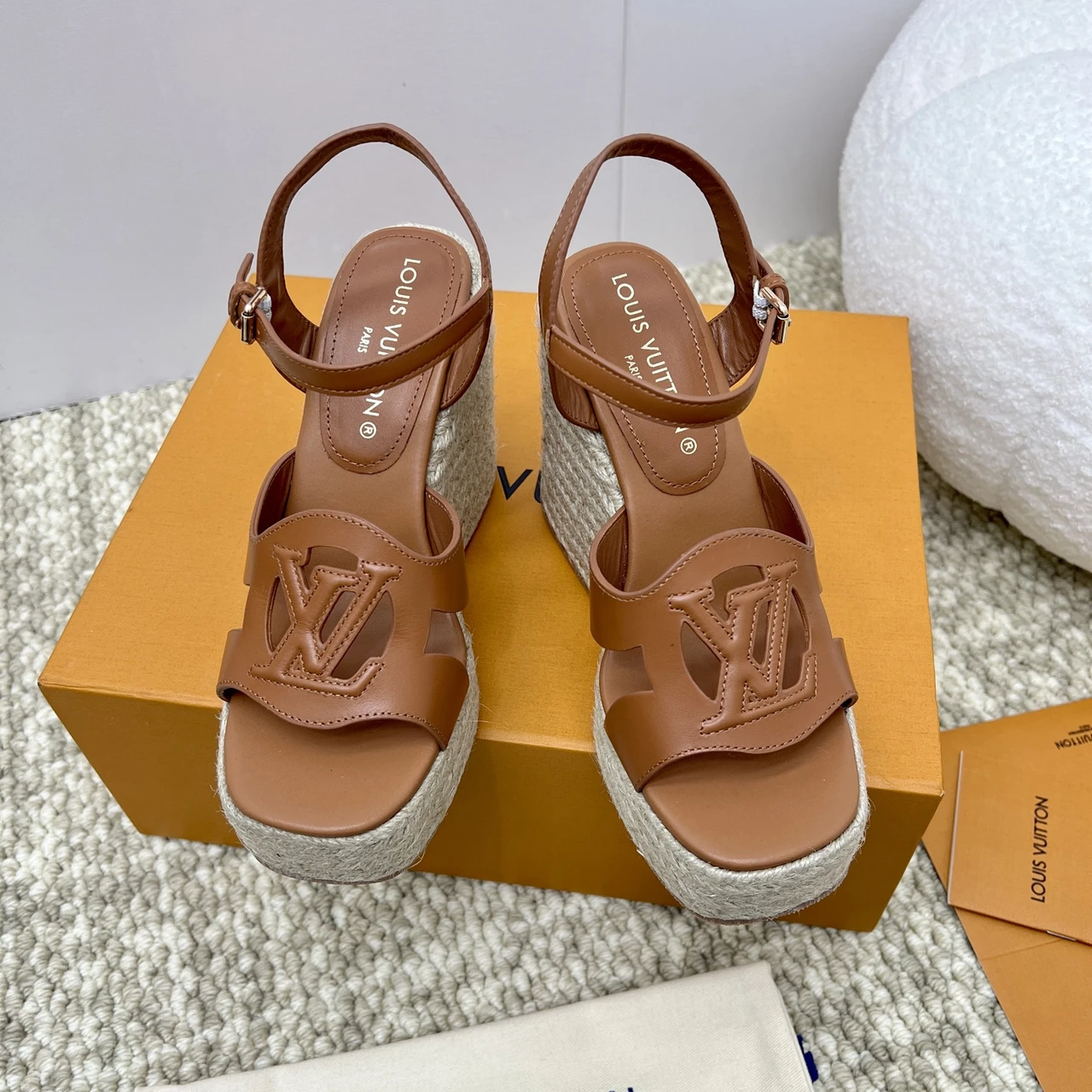 ​​Louis Vuitton × Takashi Murakami – HELIOS Raffia Platform Sandals​