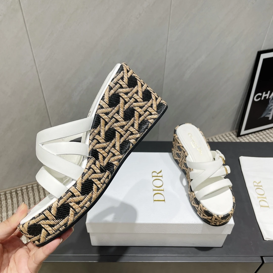 Dior 25ss summer high version new sandals.