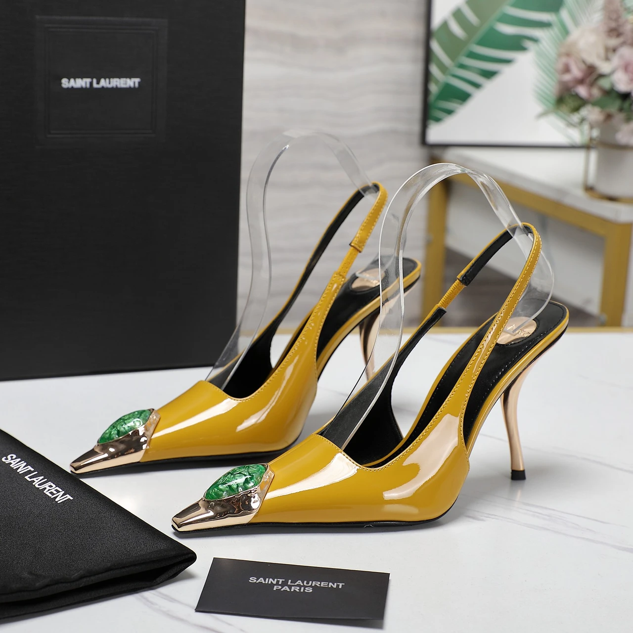 YSL Saint Laurent 🖤— SS. Summer new products, elegant and atmospheric high-heeled sandals —————————— .New spring and summer series of square-buckle high-heeled sandals! Pointed high-heeled slippers. How can you miss a pair of fairy shoes in the light sum