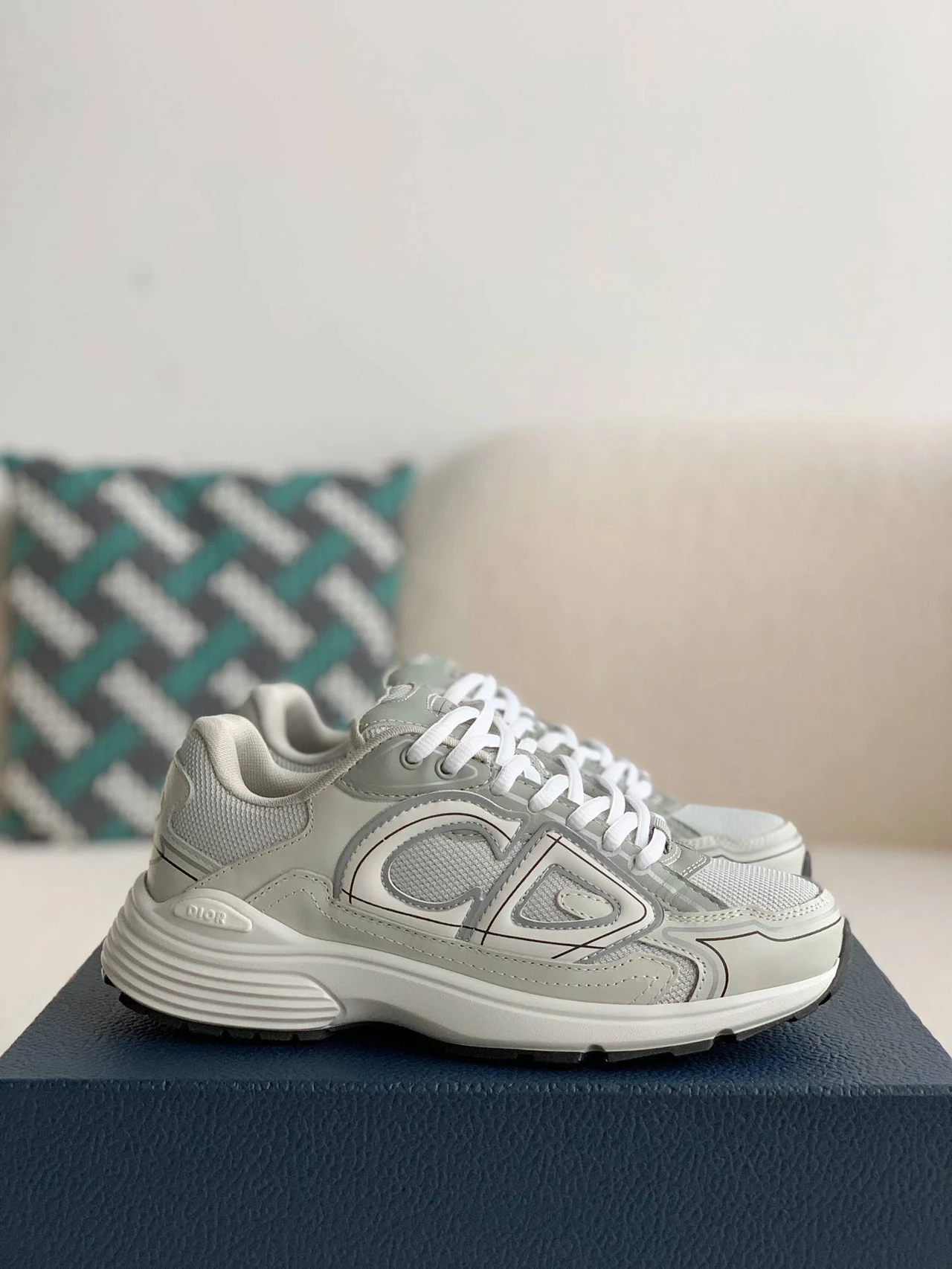 D*OR B57 New Sneaker