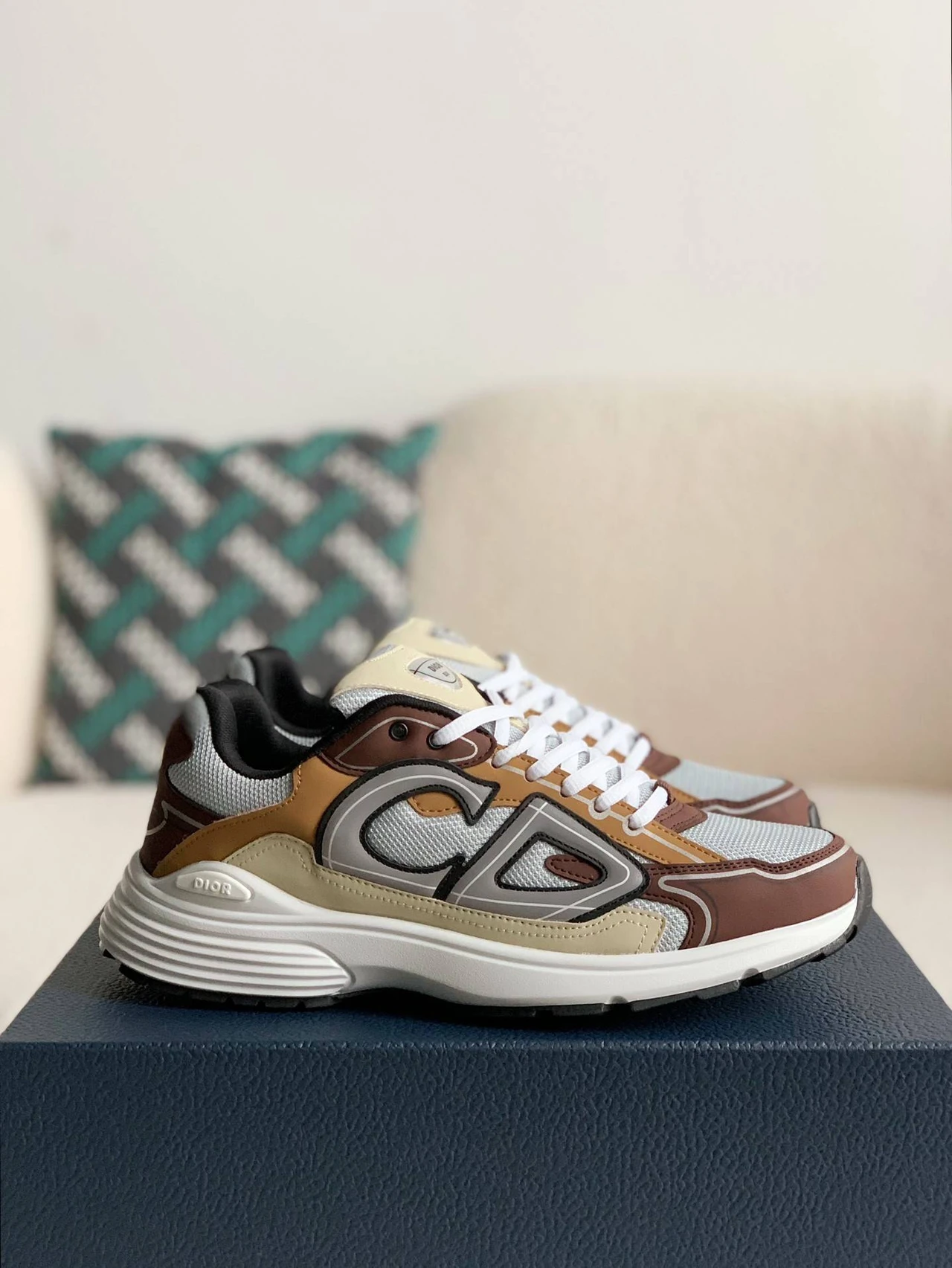 D*OR B57 New Sneaker