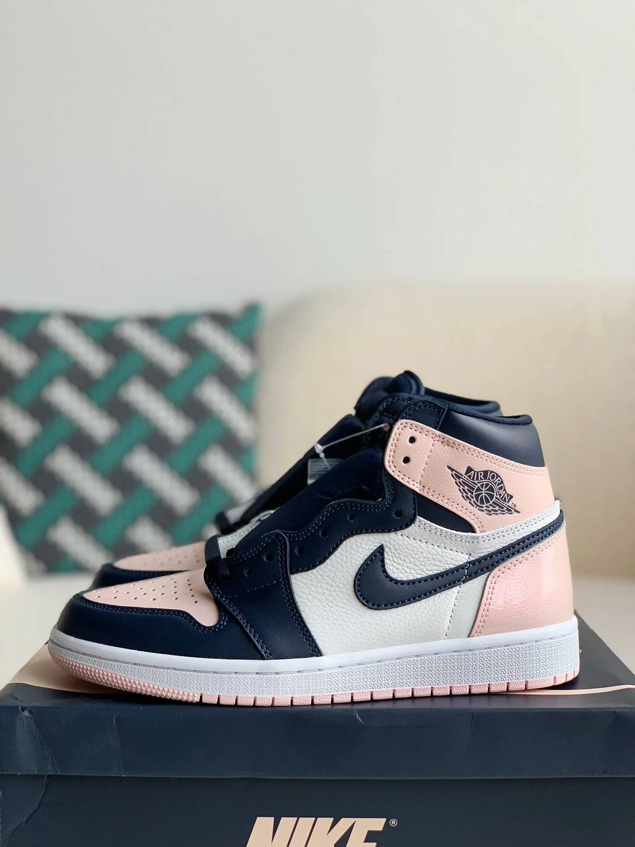 Air Jordan 1 High Sneanker