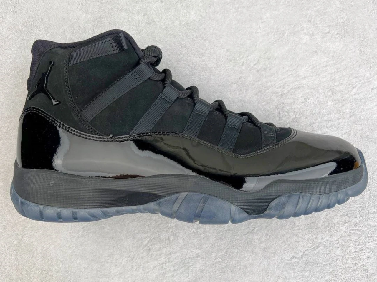 Jordan Air Jordan 11 retro cap and gown