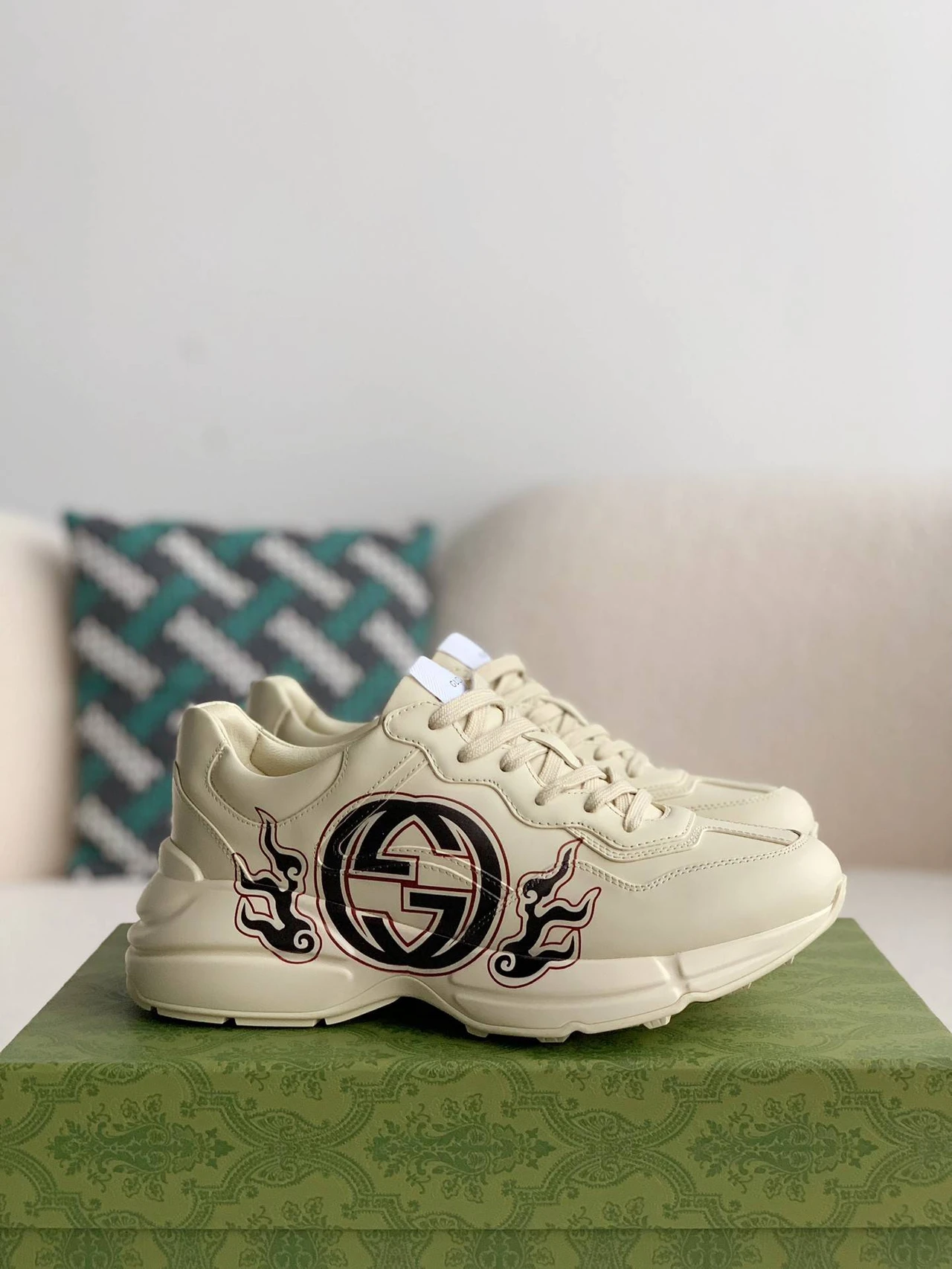 GU*I Retro Clunky Sneaker