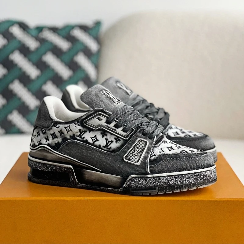 L*V TRAINER SNEAKERS