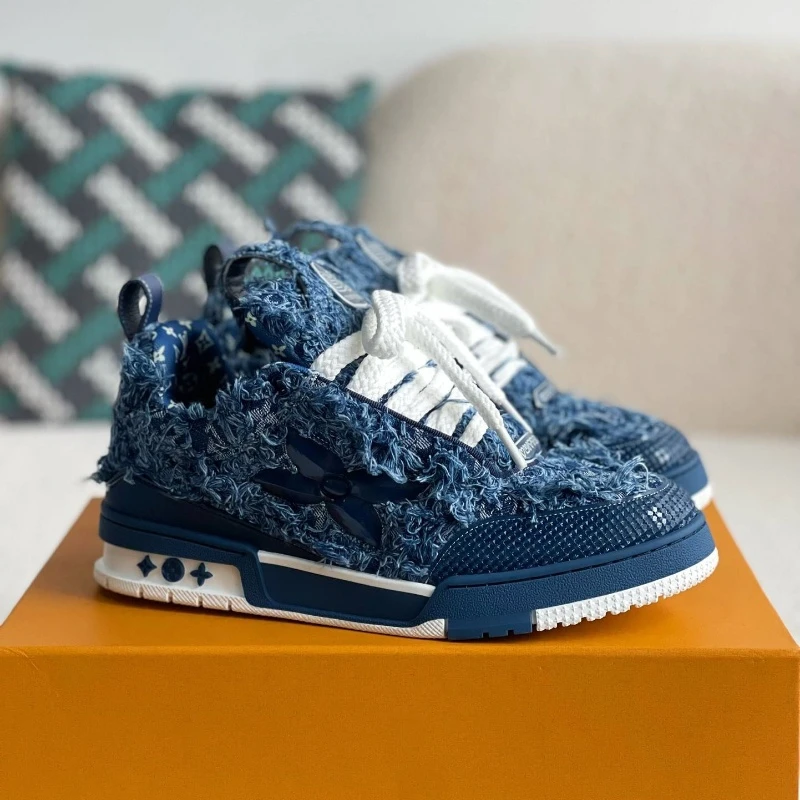 L*V TRAINER SNEAKERS