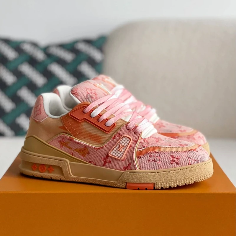 L*V TRAINER SNEAKERS