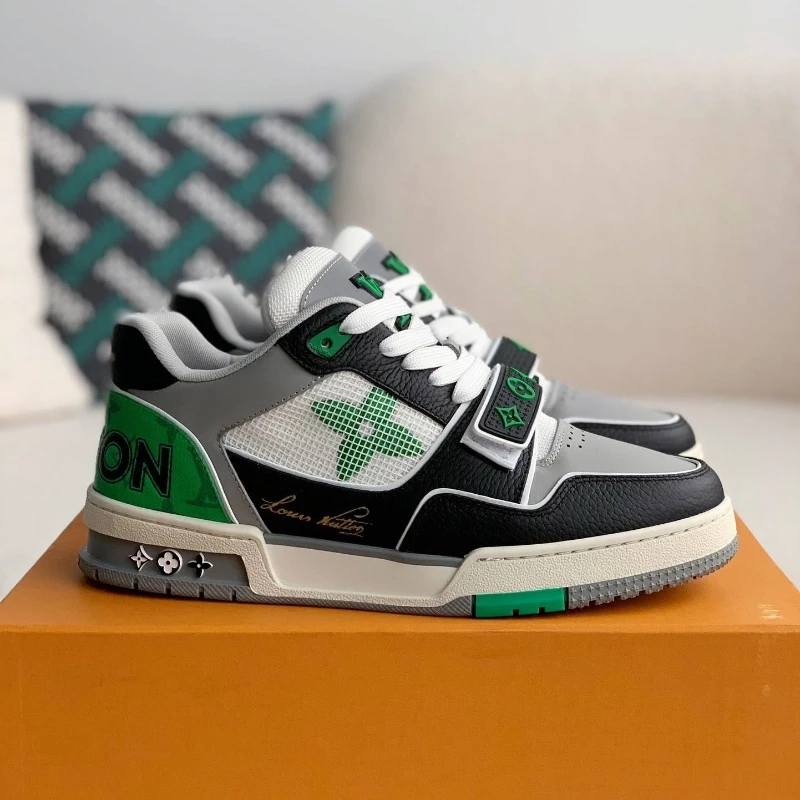 L*V TRAINER Sneakers