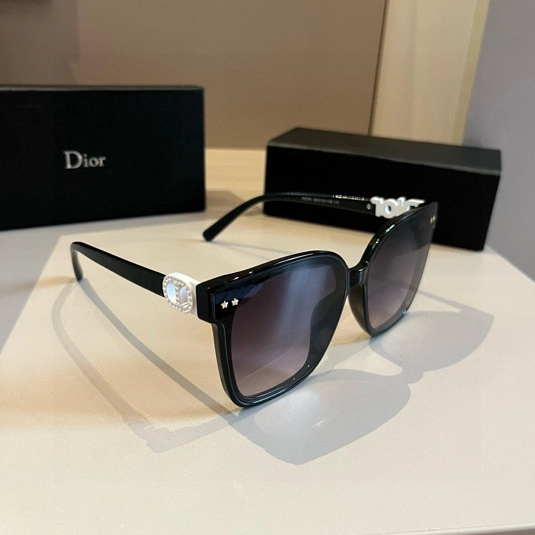 Dior fashion sunglasses