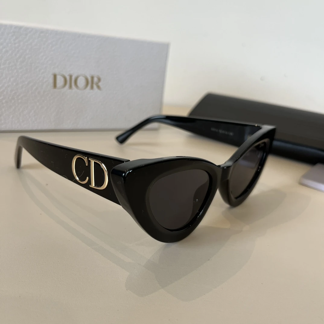 Dior fashion sunglasses