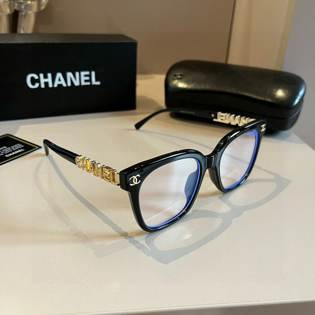 Chanel fashion sunglasses