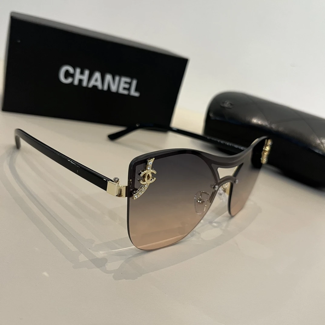 Chanel fashion sunglasses