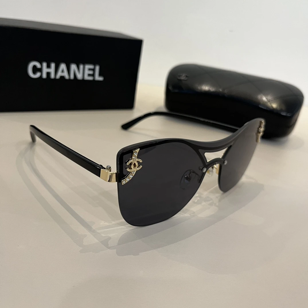 Chanel fashion sunglasses