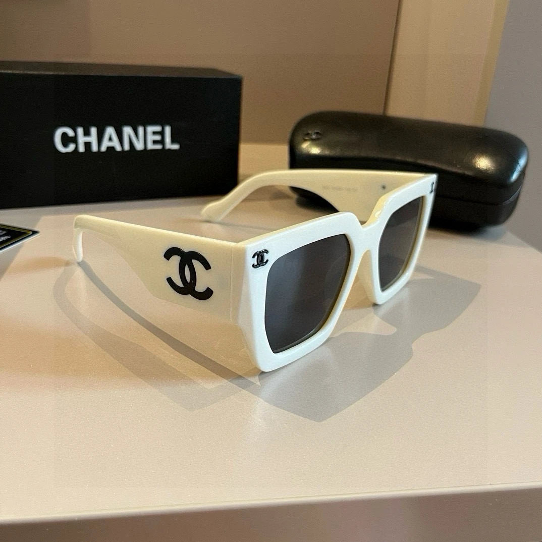 Chanel fashion sunglasses