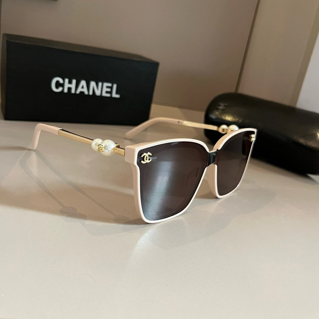 Chanel fashion sunglasses