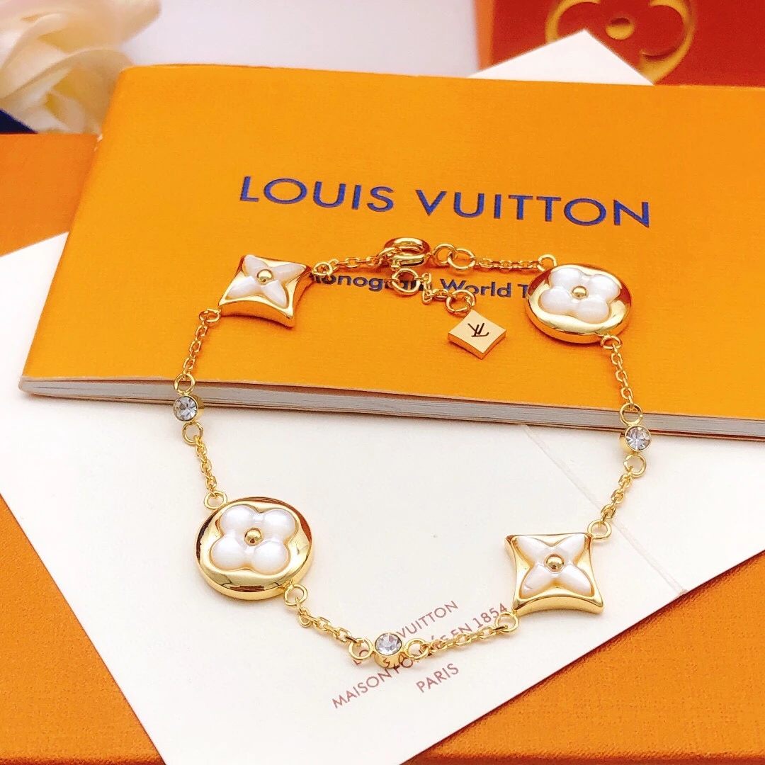 Louis Vuitton - The latest white fritillary bracelet