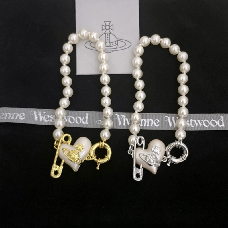 Queen West Love Pin 🧷 Pearl bracelet