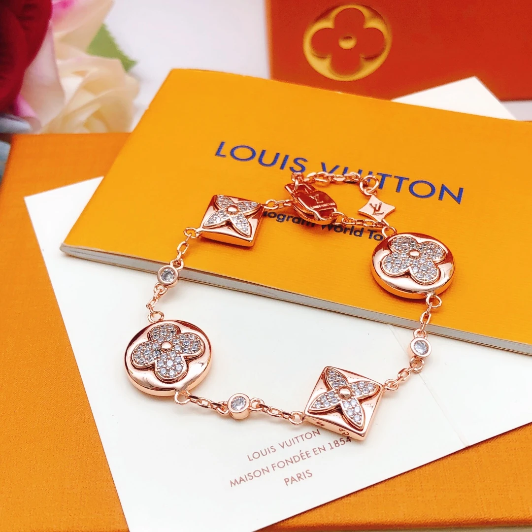 Louis Vuitton four floral full diamond bracelet