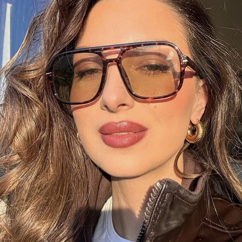 Double Bridge Square Sunglasses - Retro Aviator Style Fashion Shades with Metal Frame